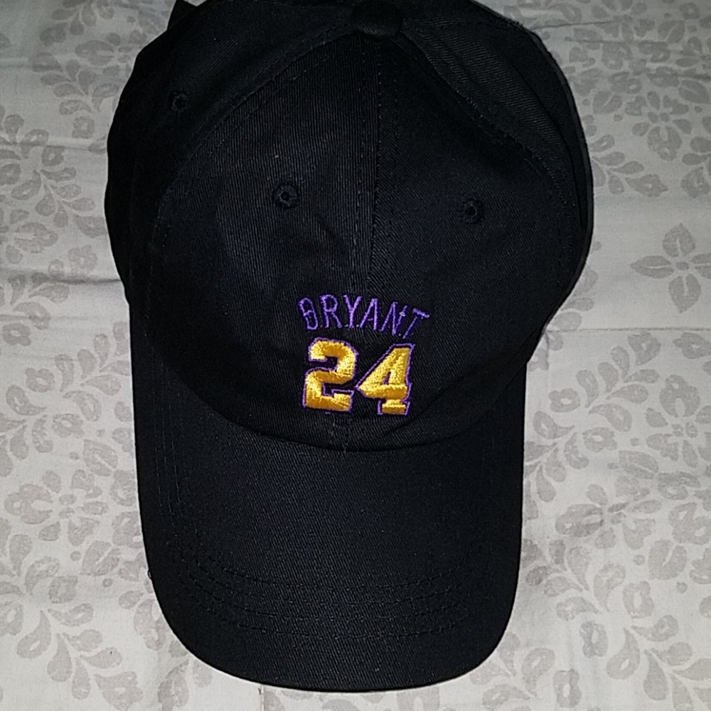 Hat honoring Kobe Bryant